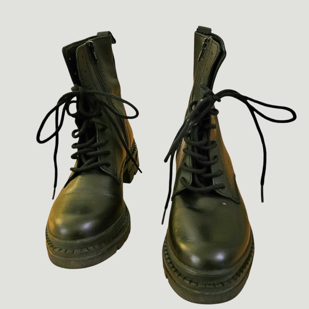 Steve Madden Jamisyn Black Leather Lace Up Ankle Chunky  Combat Boots,  SZ 9M